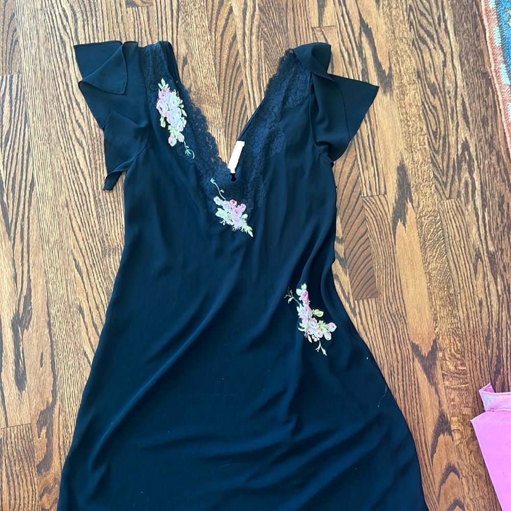 Oscar de Laurent pink label, long lace floral nightgown